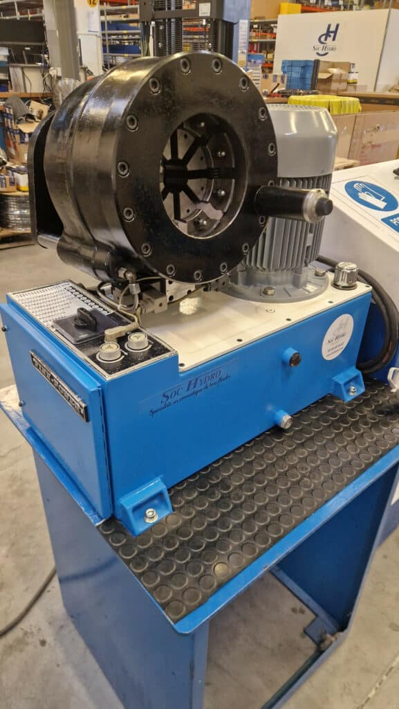 machine a sertir finn power p32 (3)